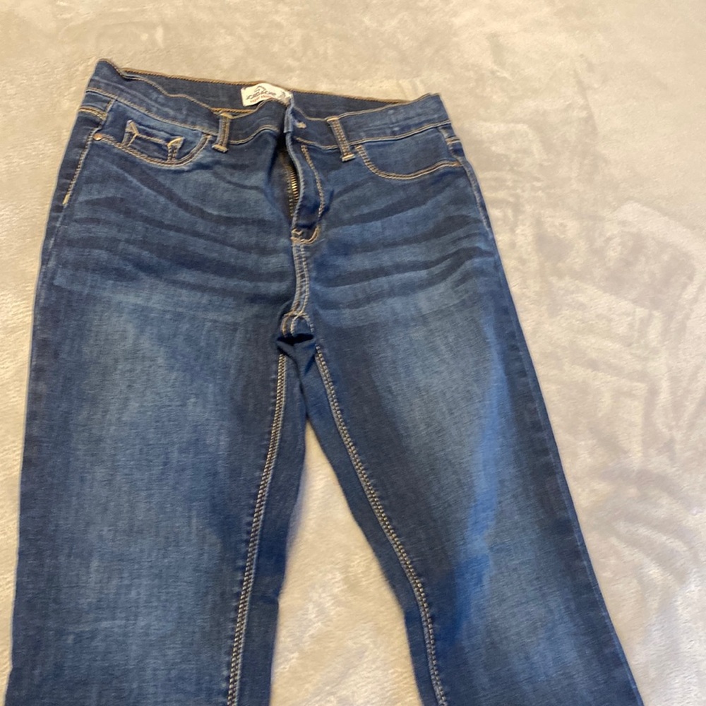 Girl’s super skinny jeans